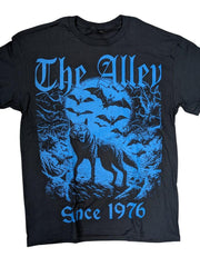 Load image into Gallery viewer, Howlin Blue Wolf Tshirt
